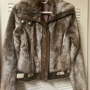 Nur mur vest fluffy L
